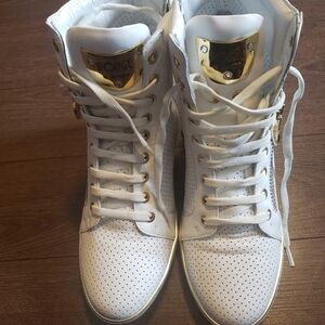 Rouge À Lèvre Trend Leather Wedge Bootie